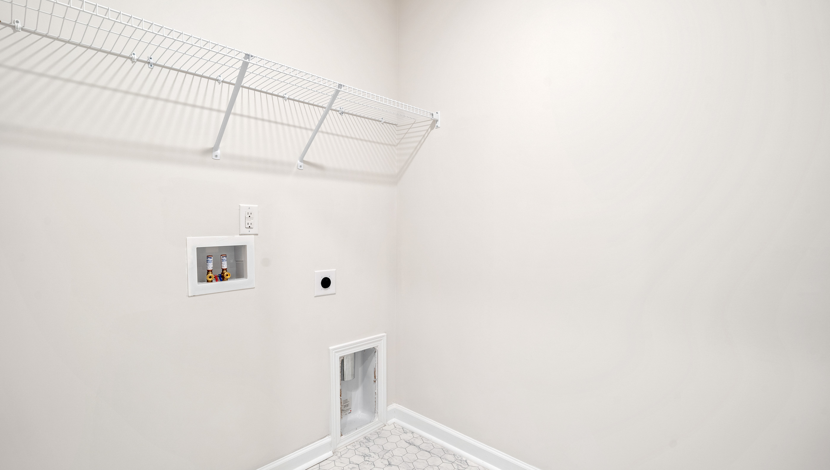 Walk in laundry room.