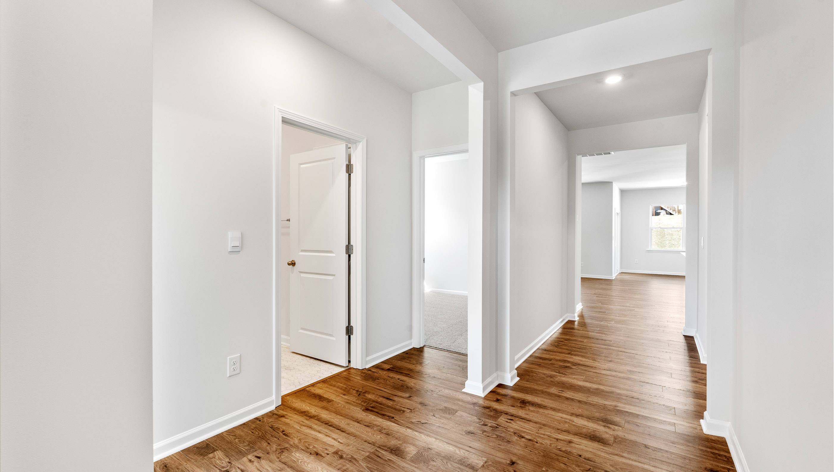 Foyer to kitchen.