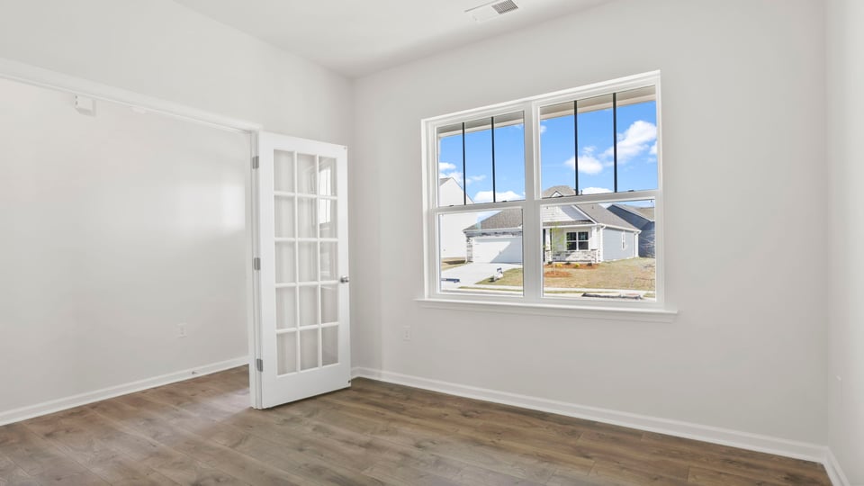 Flex room with windows.