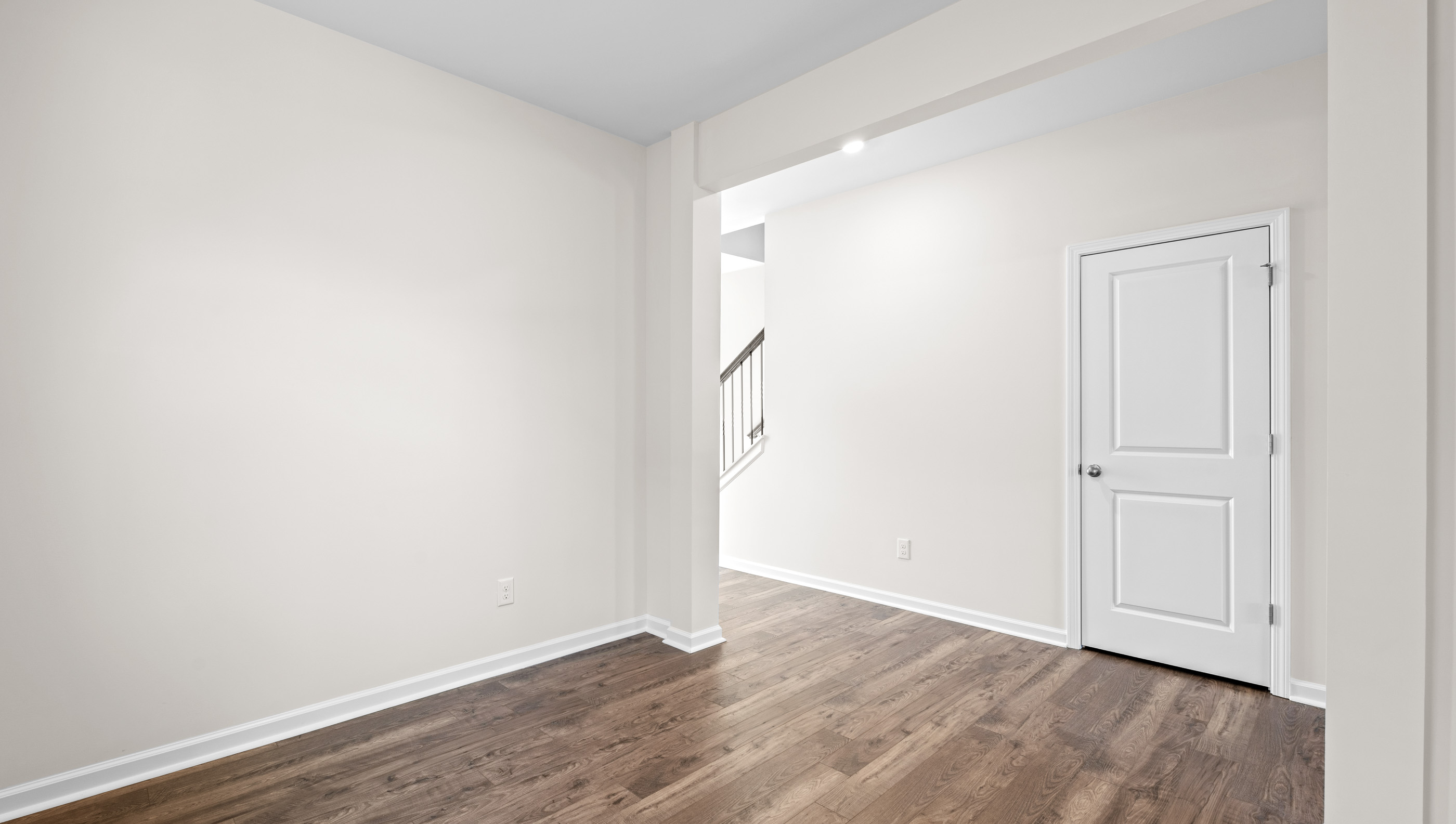 Flex room with window.