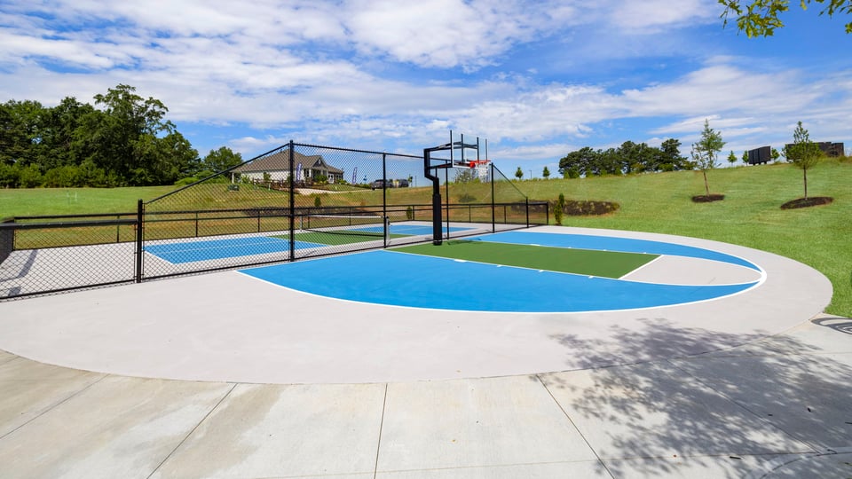 Pictures of the tennis court.