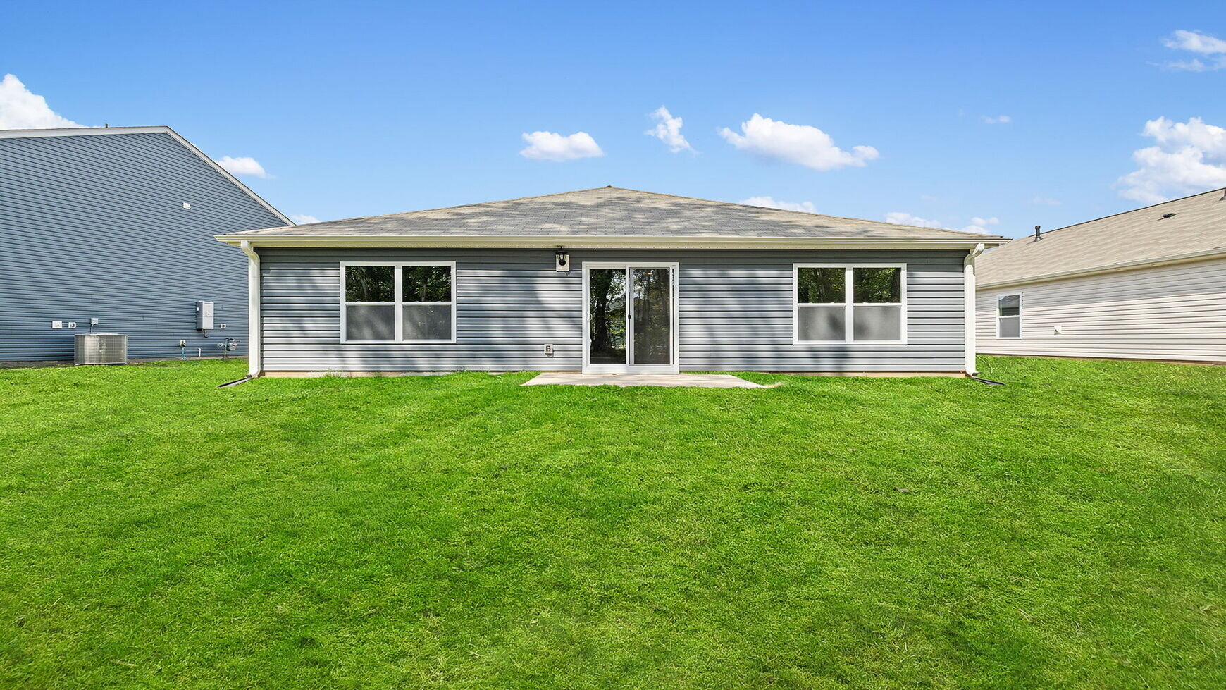 Back view of the Macon.