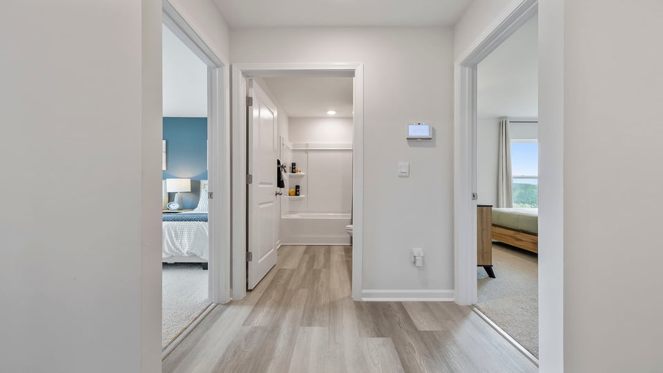 Foyer to kitchen.