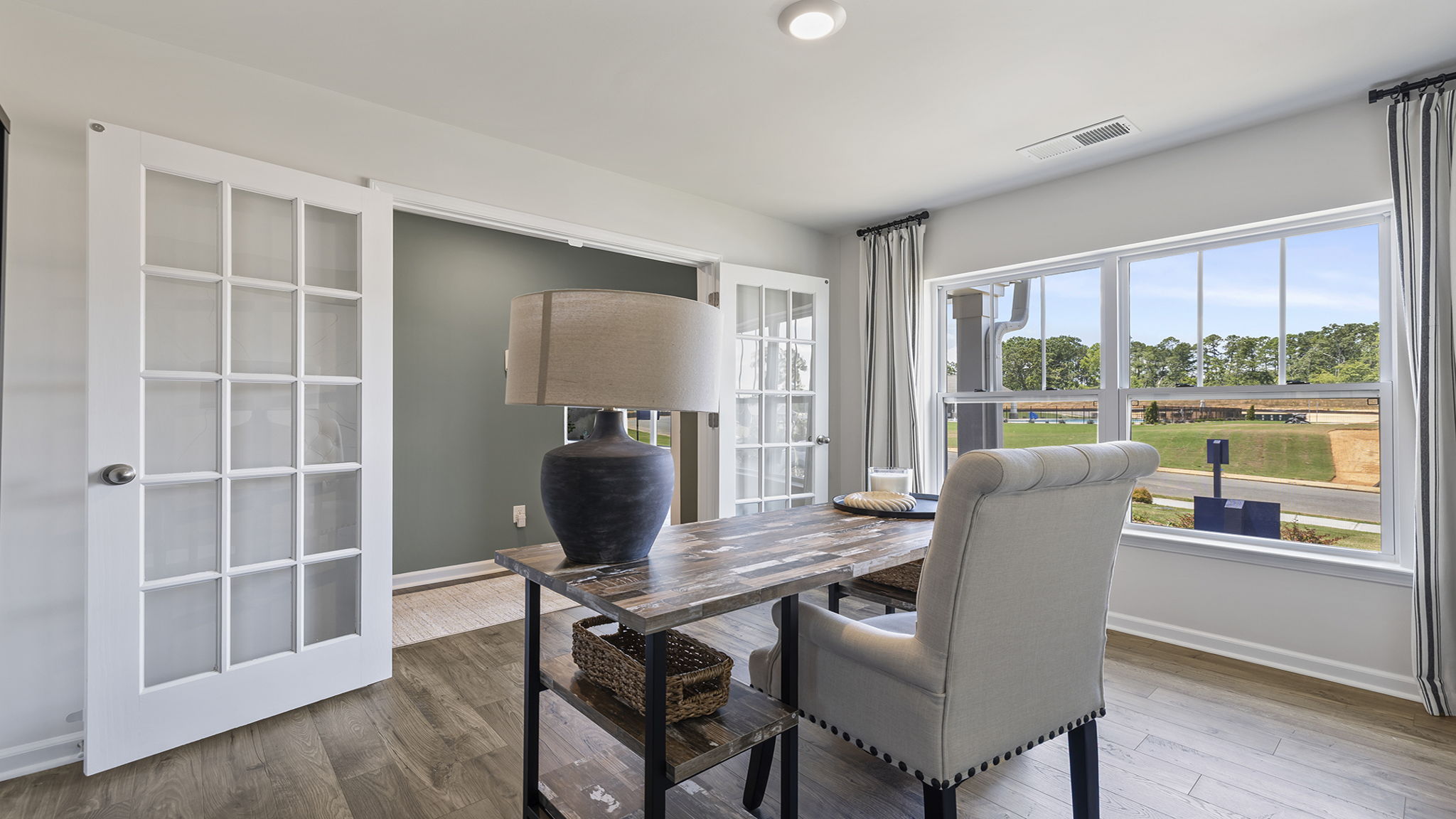 Flex room with windows.