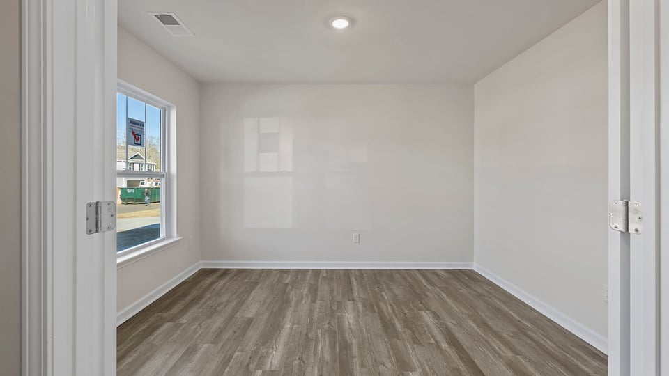 Flex room with windows.