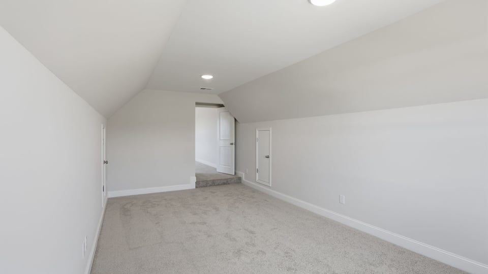 Flex room with window.