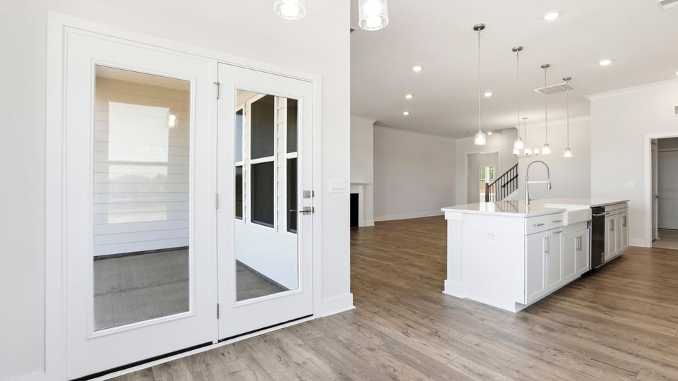 View from breakfast room toward to the kitchen.