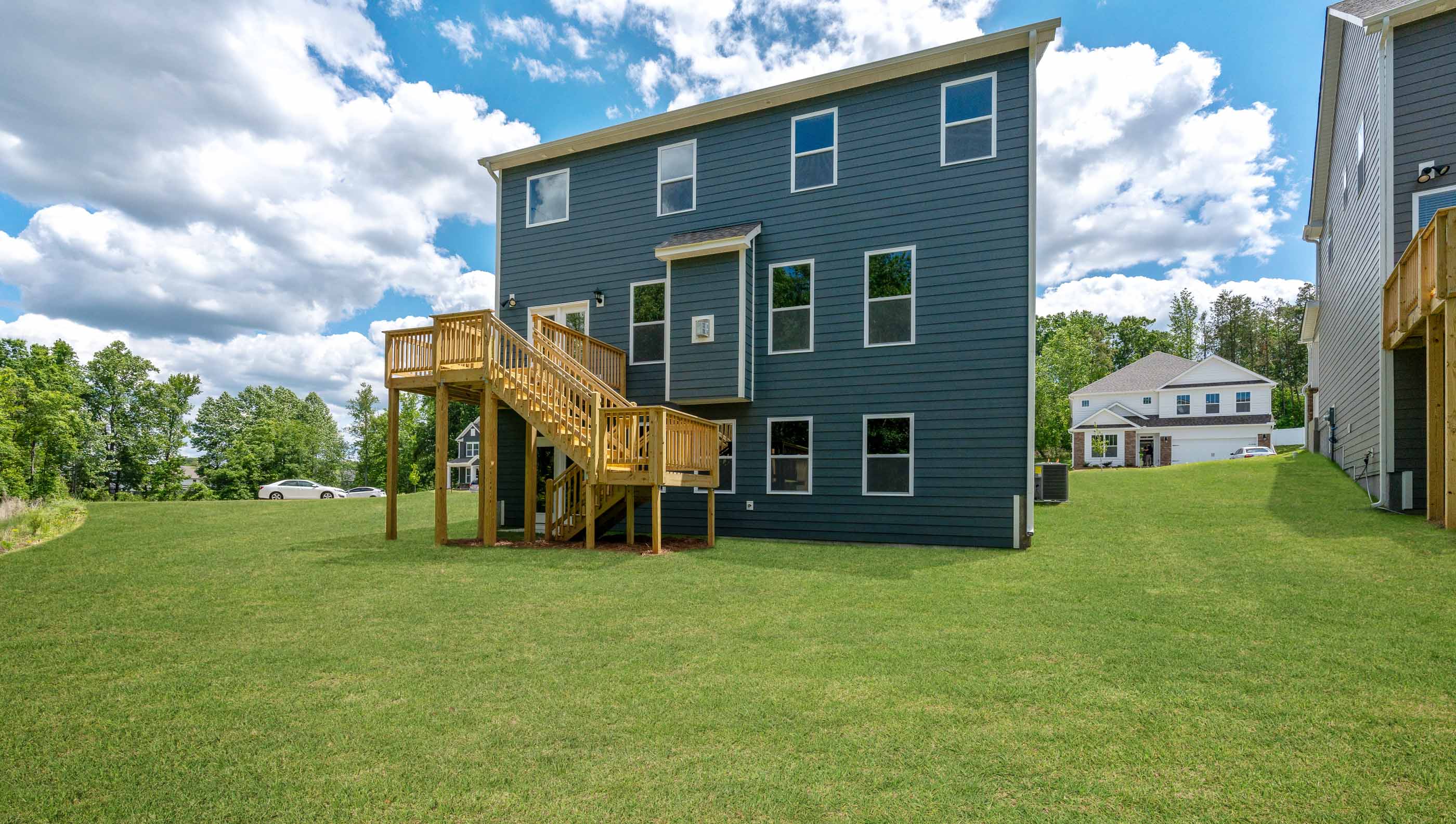 Back view of the Hampshire.