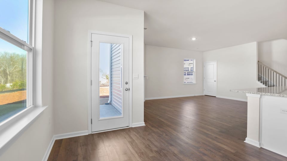 Livingroom with windows.