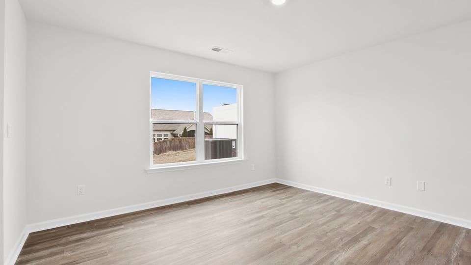 Livingroom area with windows.