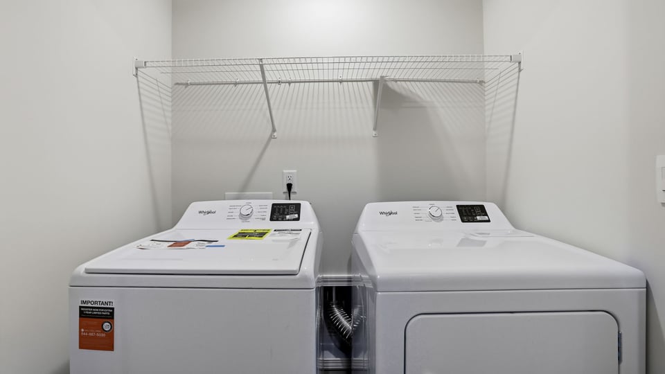Walk in laundry room.