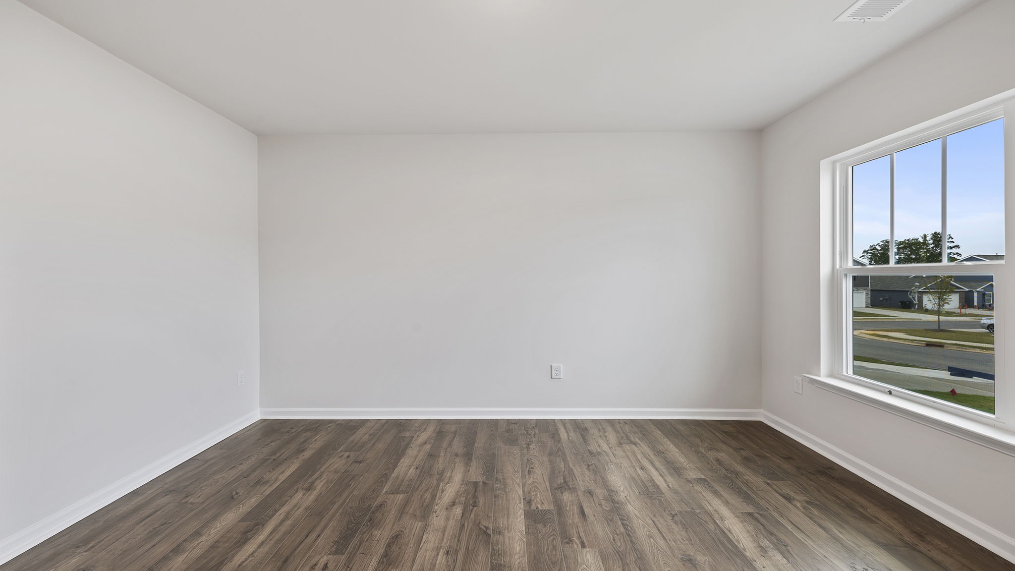 Flex room with windows.