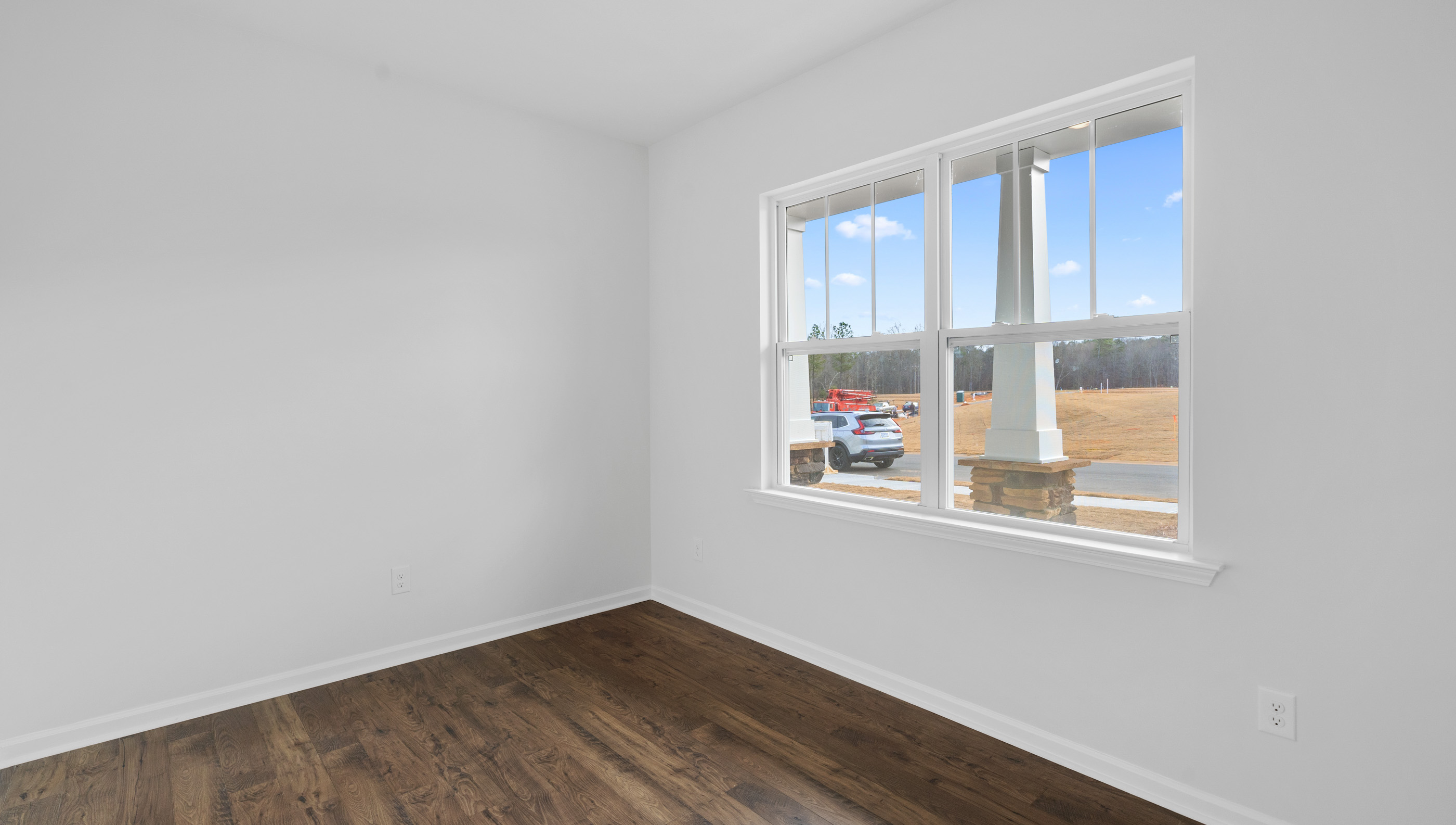 Flex room with windows.