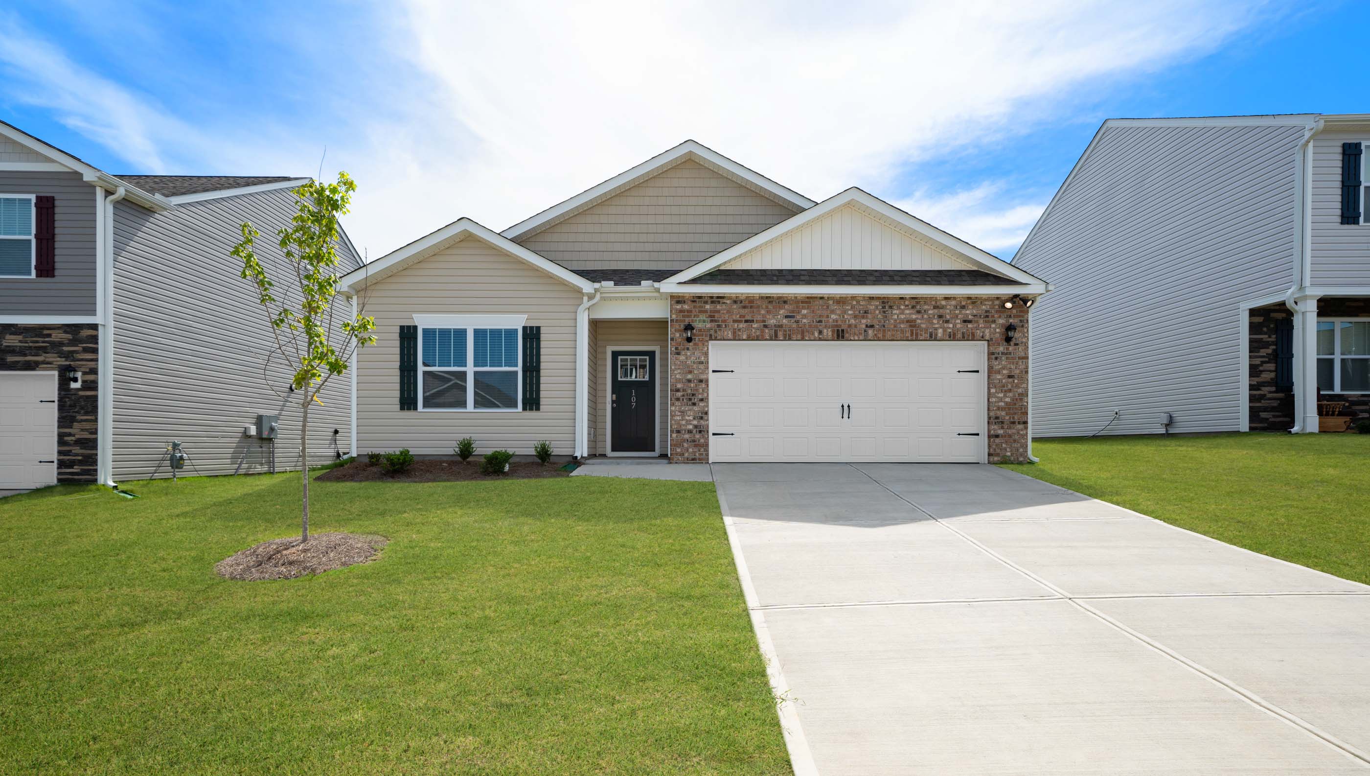 Cali exterior of home.