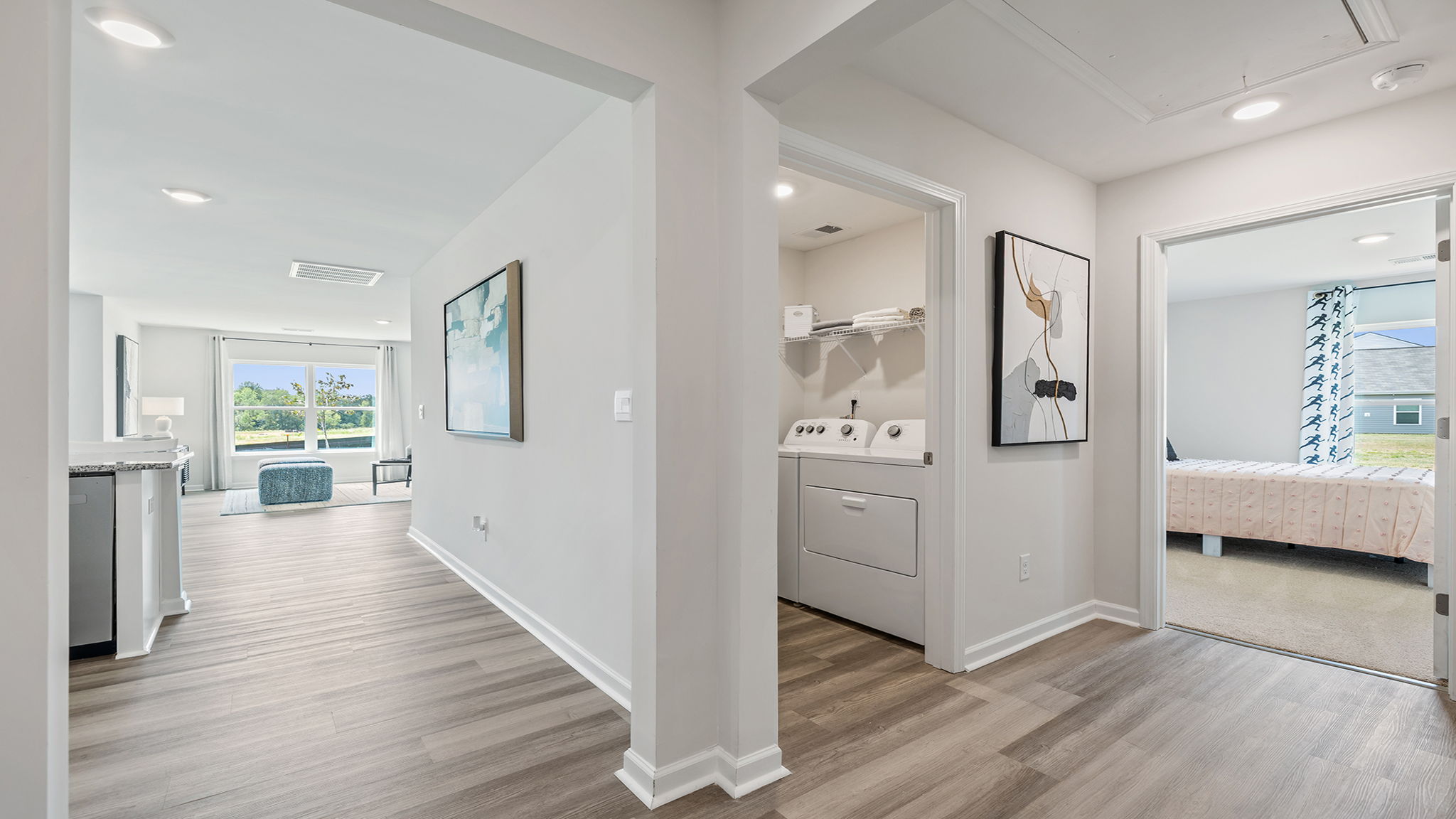 Hallway to bedrooms.