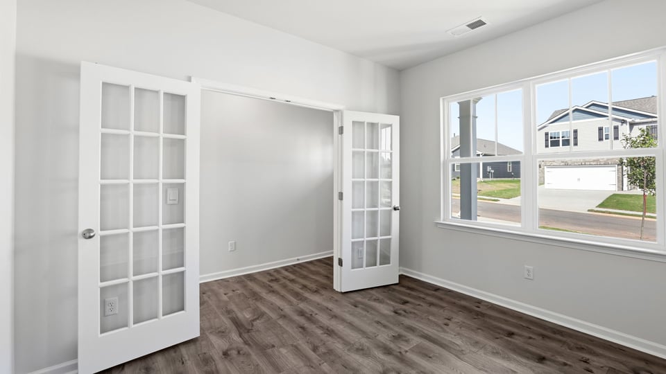 Flex room with window.