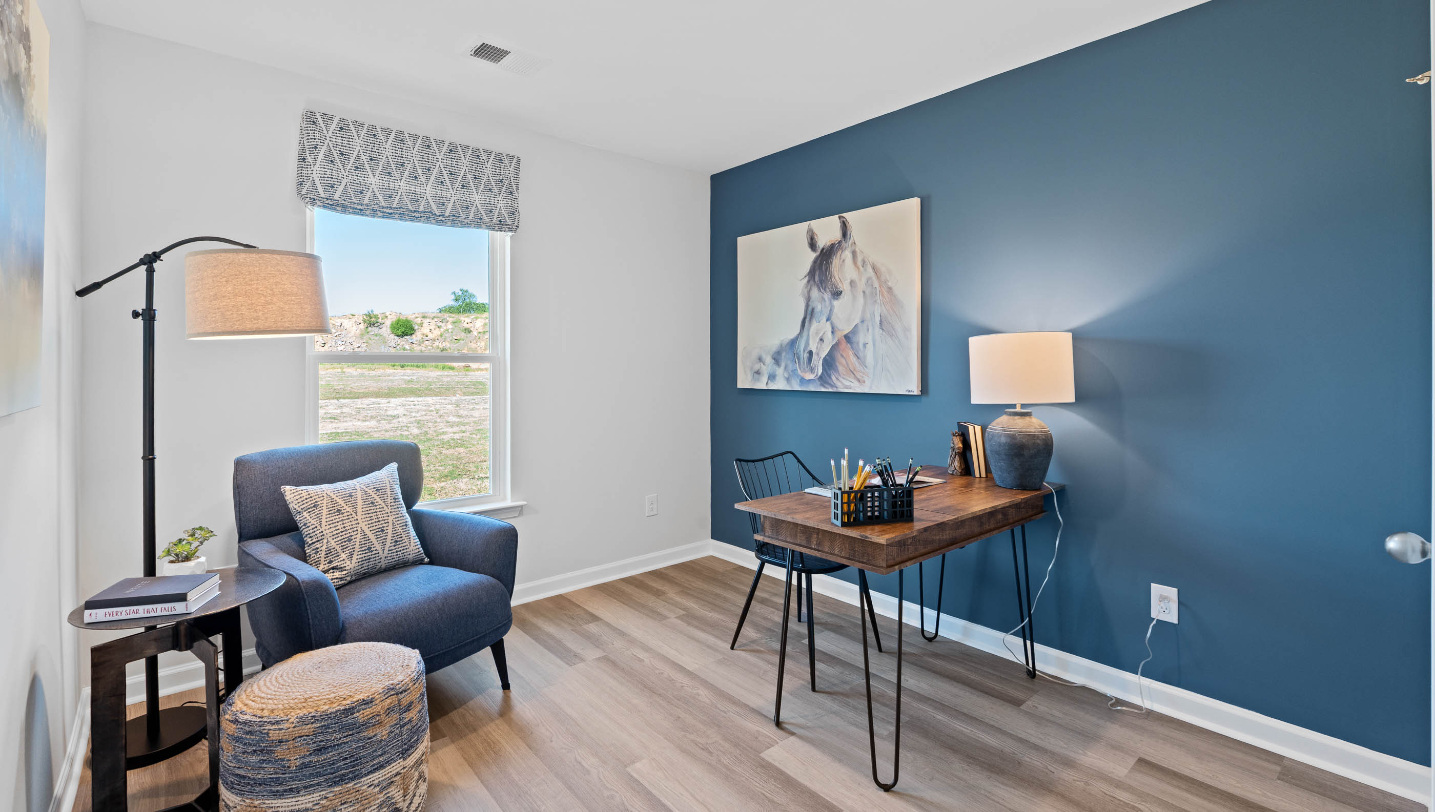 Flex space with window.