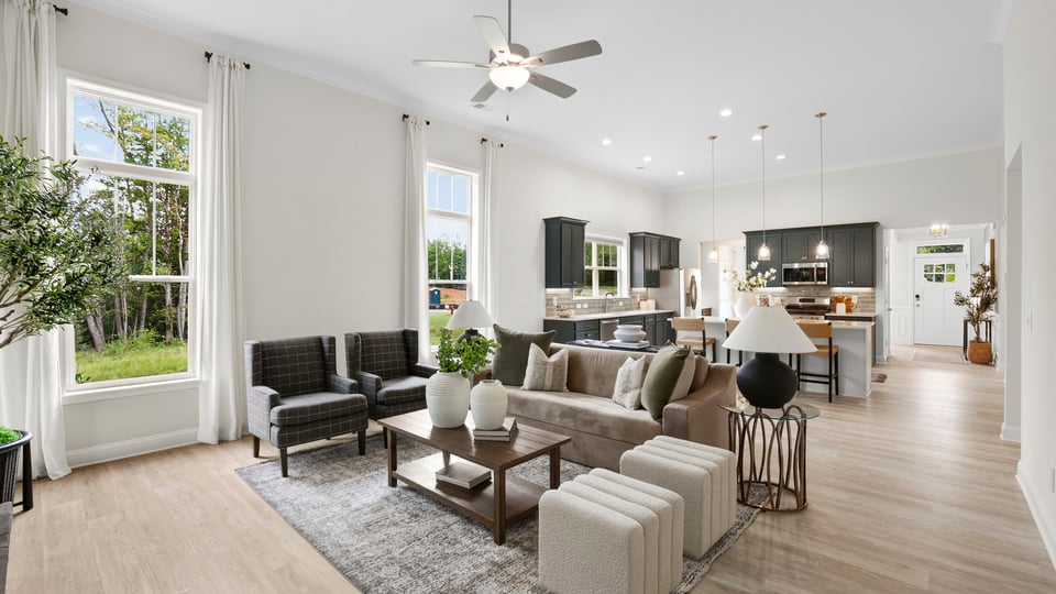 Livingroom with windows.