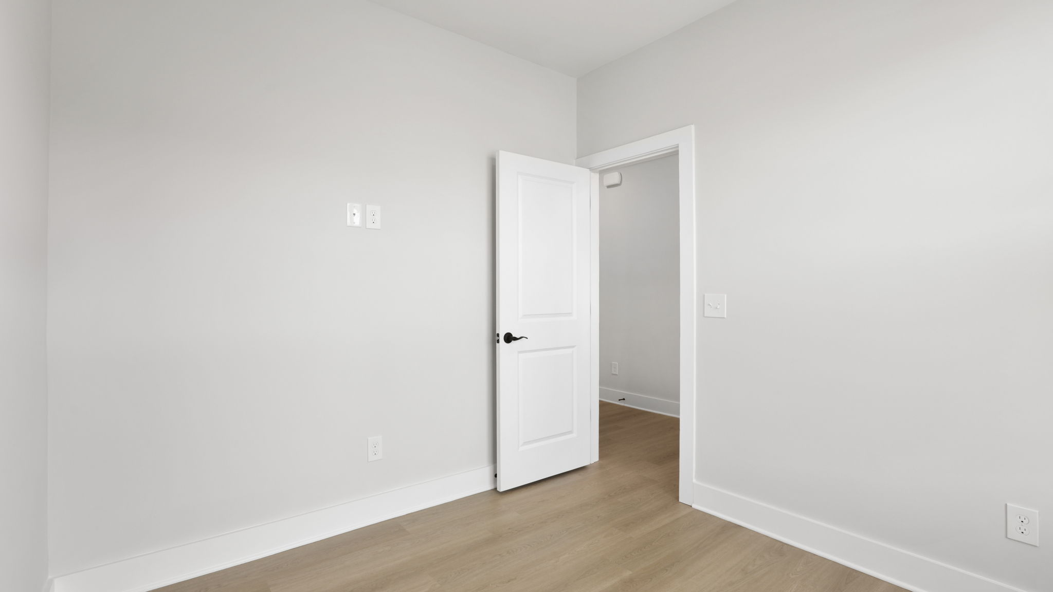 Flex room with windows.