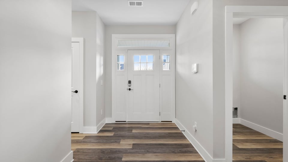 Foyer to kitchen.