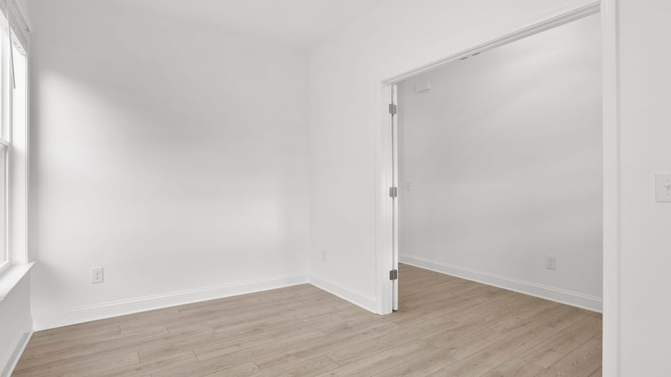 Flex room with window.