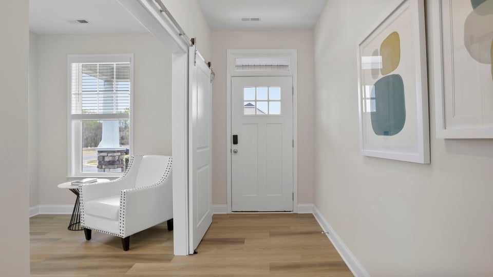 Foyer to kitchen.