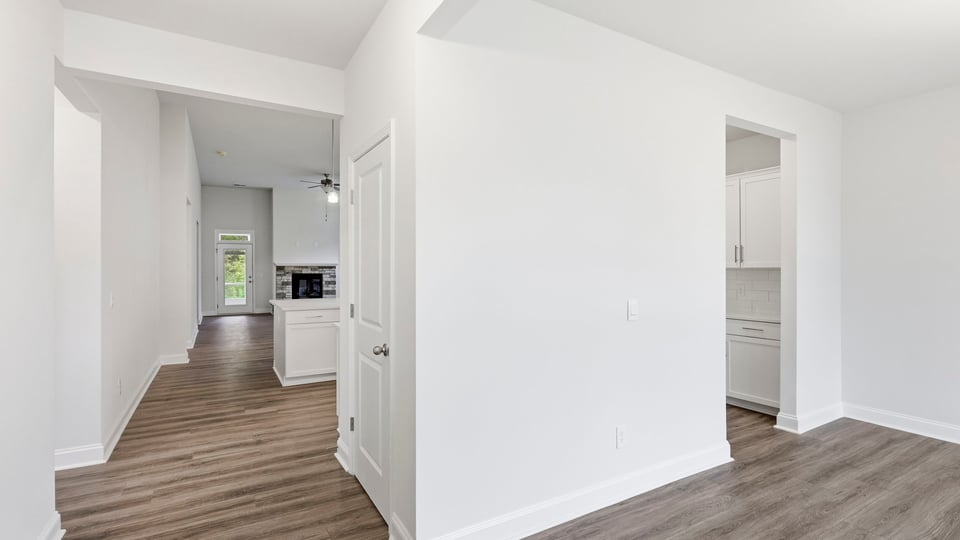 Foyer to kitchen.