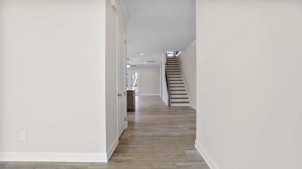 Foyer to kitchen.