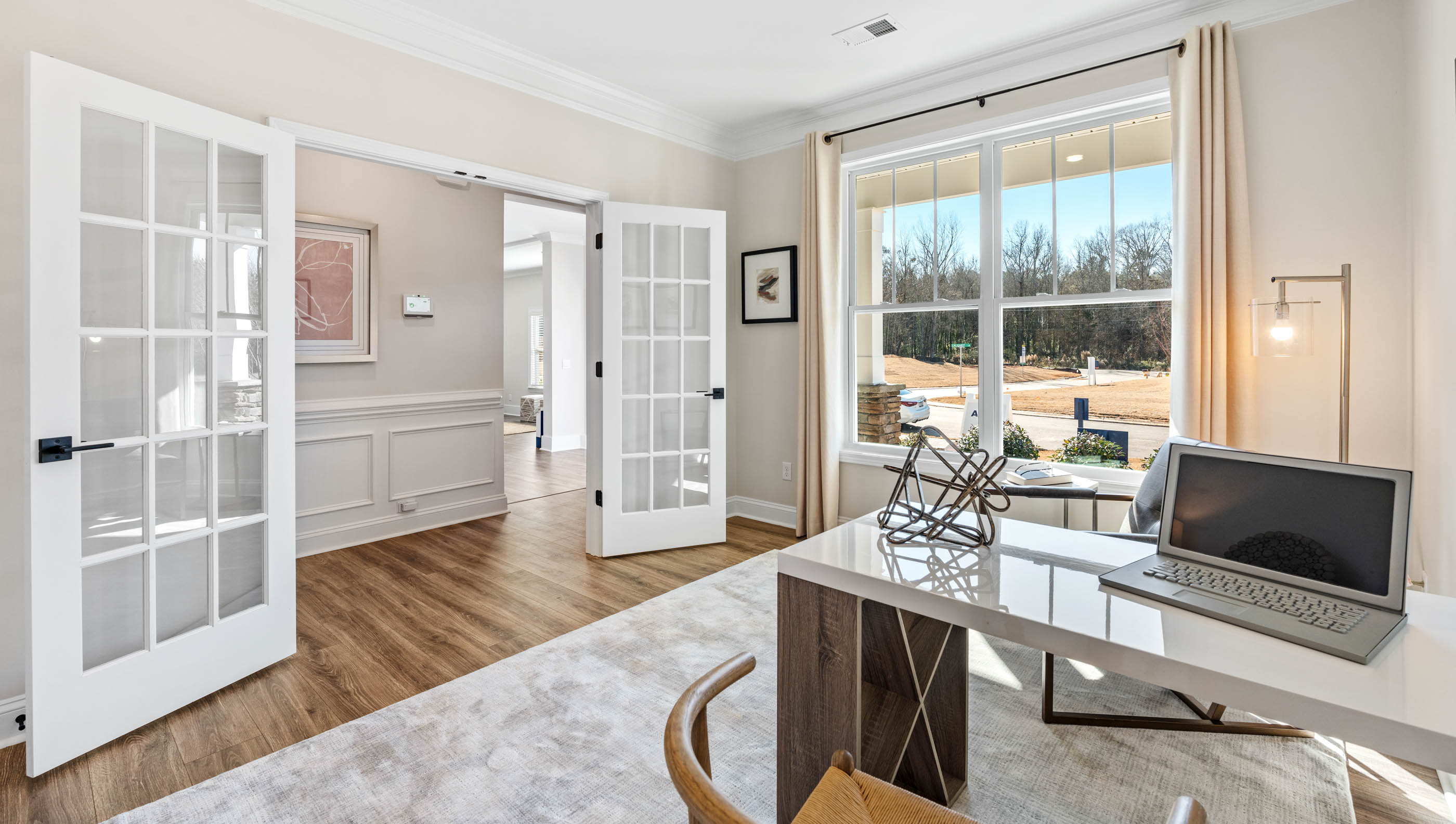 Flex space with window.