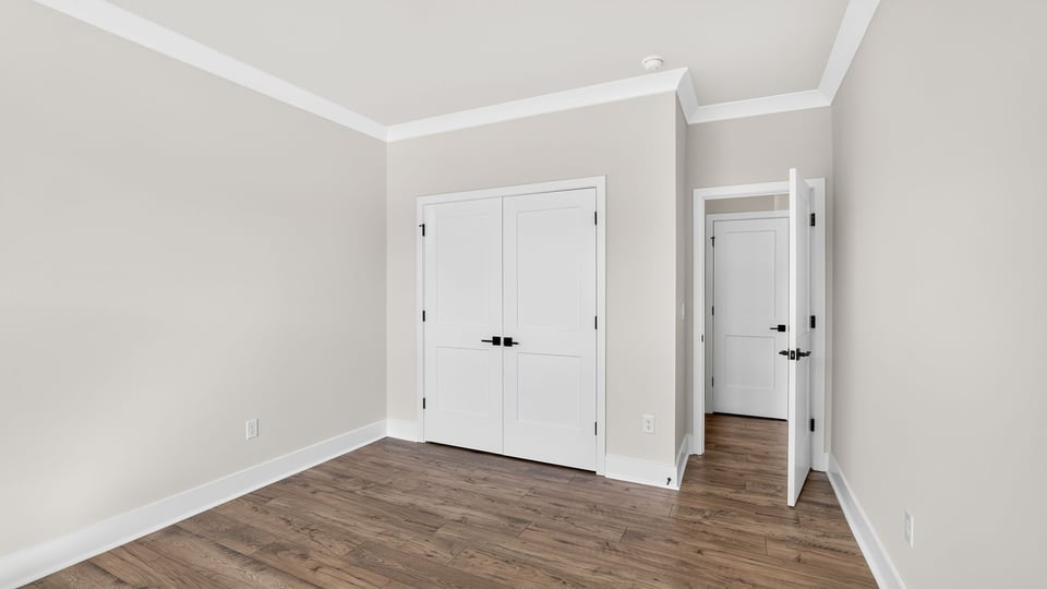 Flex room with windows.