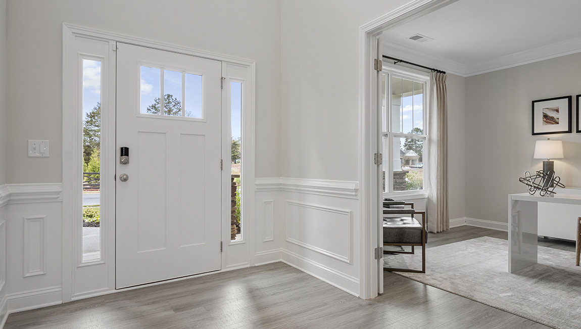 Foyer to kitchen.