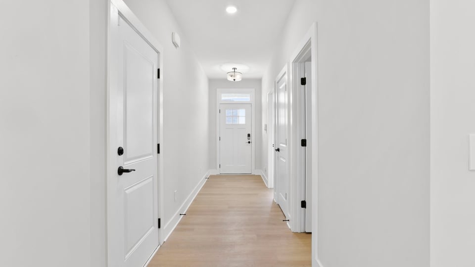 Foyer to kitchen.