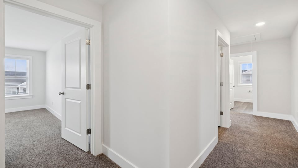 Hallway to bedrooms.