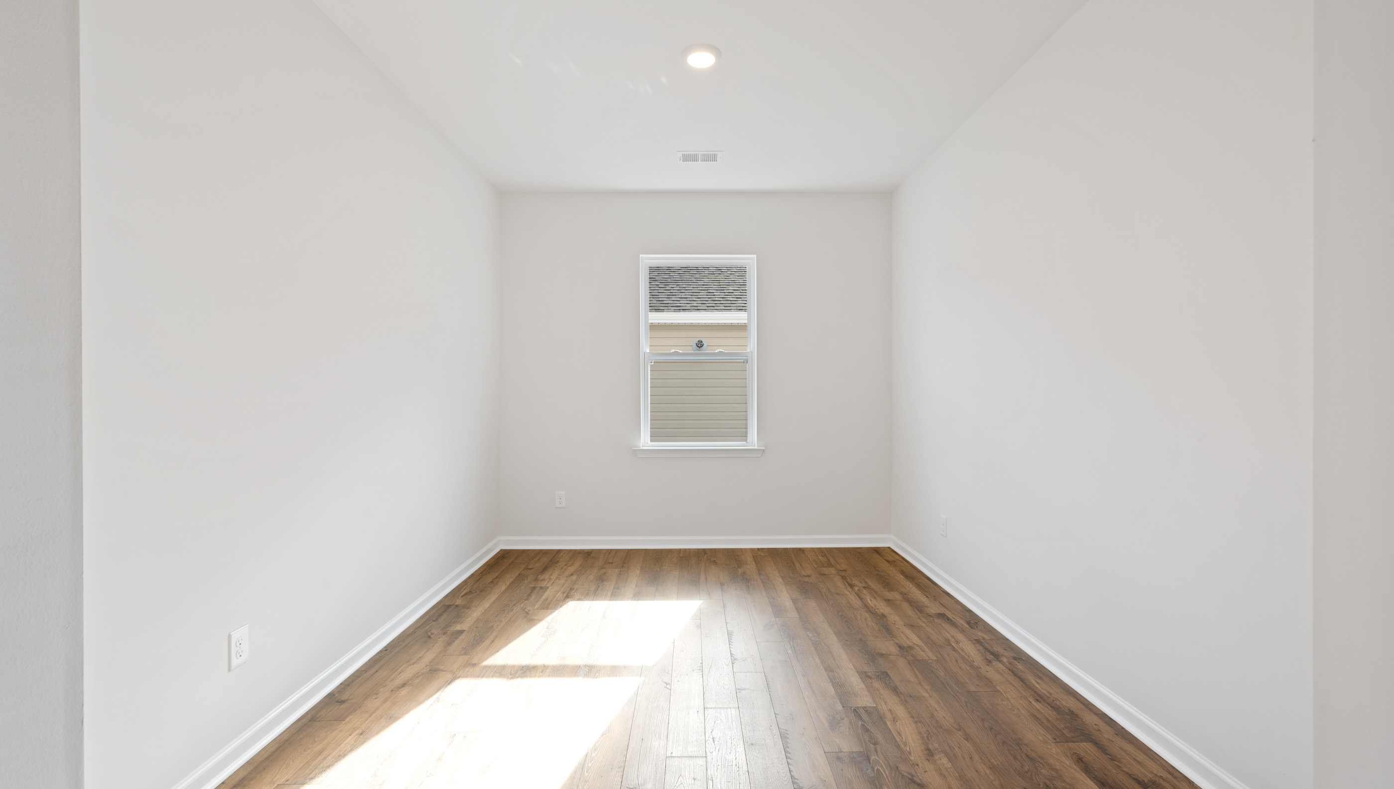 Flex room with windows.