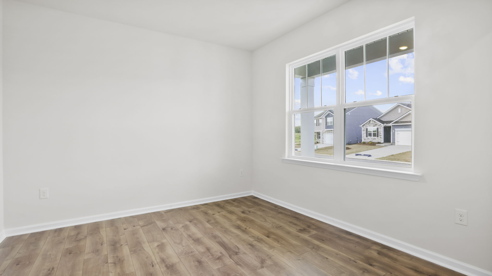 Flex room with windows.