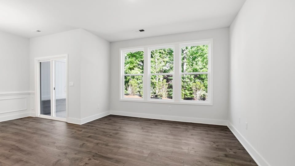 Dining area in the kitchen.