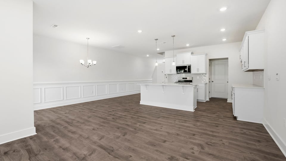 Livingroom with diningroom.