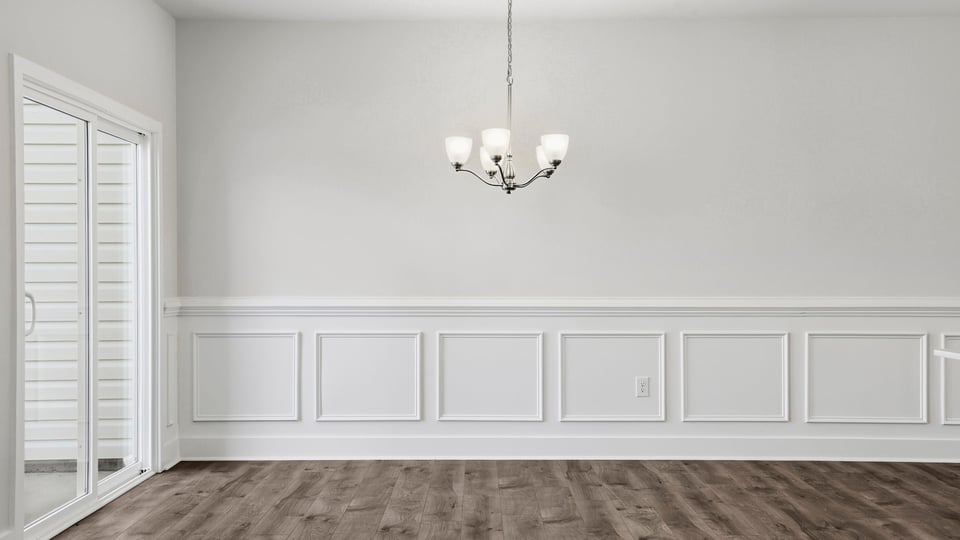 Livingroom with dining room.