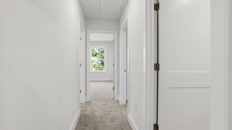 Hallway to bedrooms.