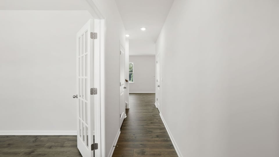 Foyer to kitchen.
