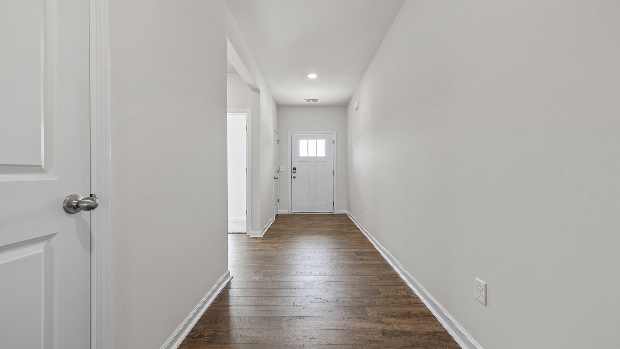 View of hallway to the entrance.