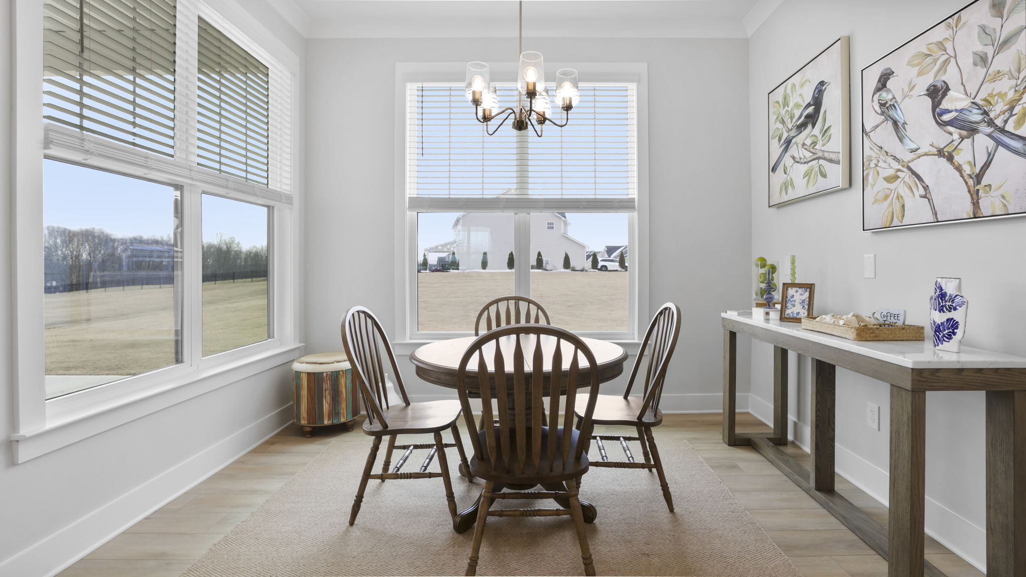 Dining area in the kitchen.