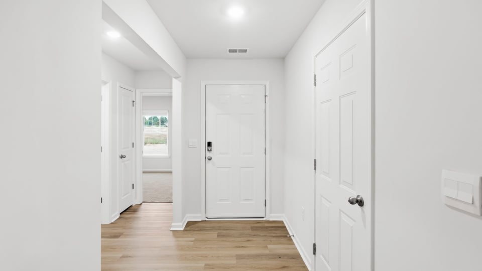 Foyer to kitchen.
