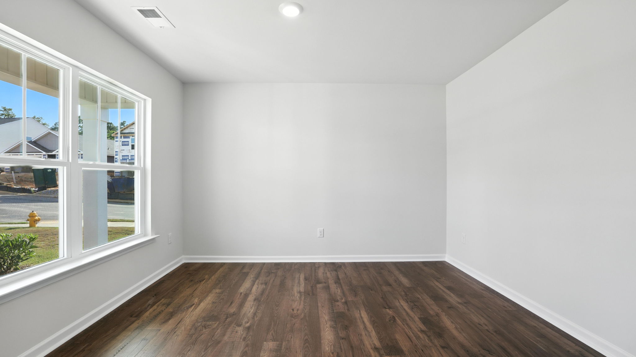 Flex room with windows.