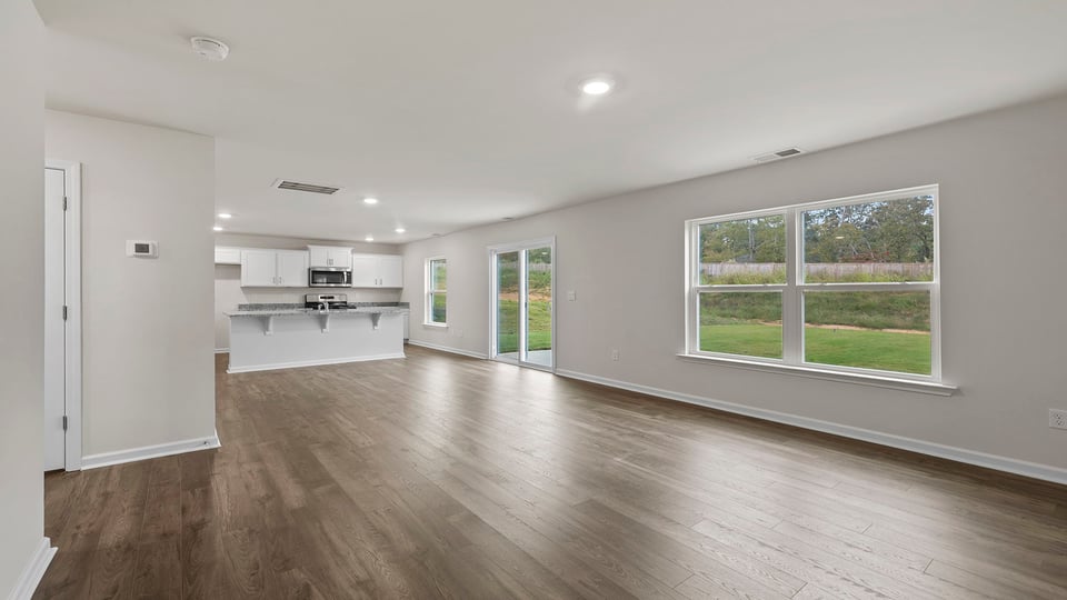 Livingroom with windows.