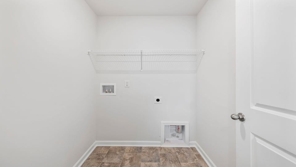 Walk in laundry room.