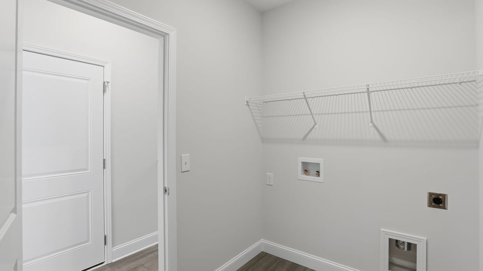 Walk in laundry room.