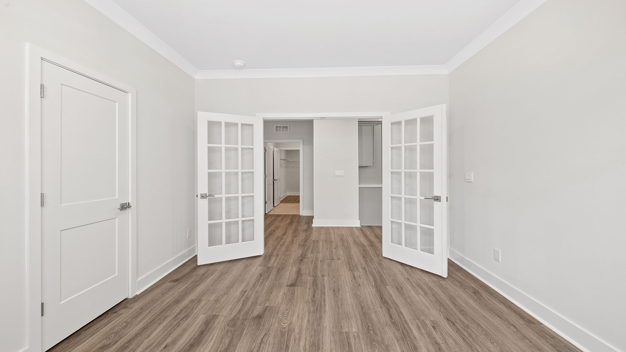 Flex space with window.