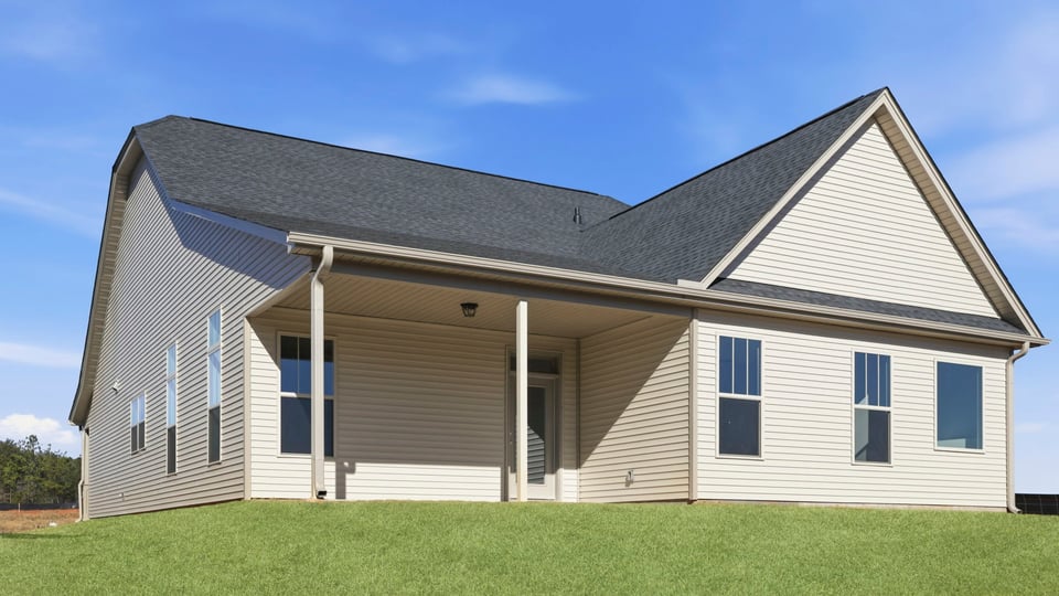 Back exterior view of the Vail with either a covered or screened porch.