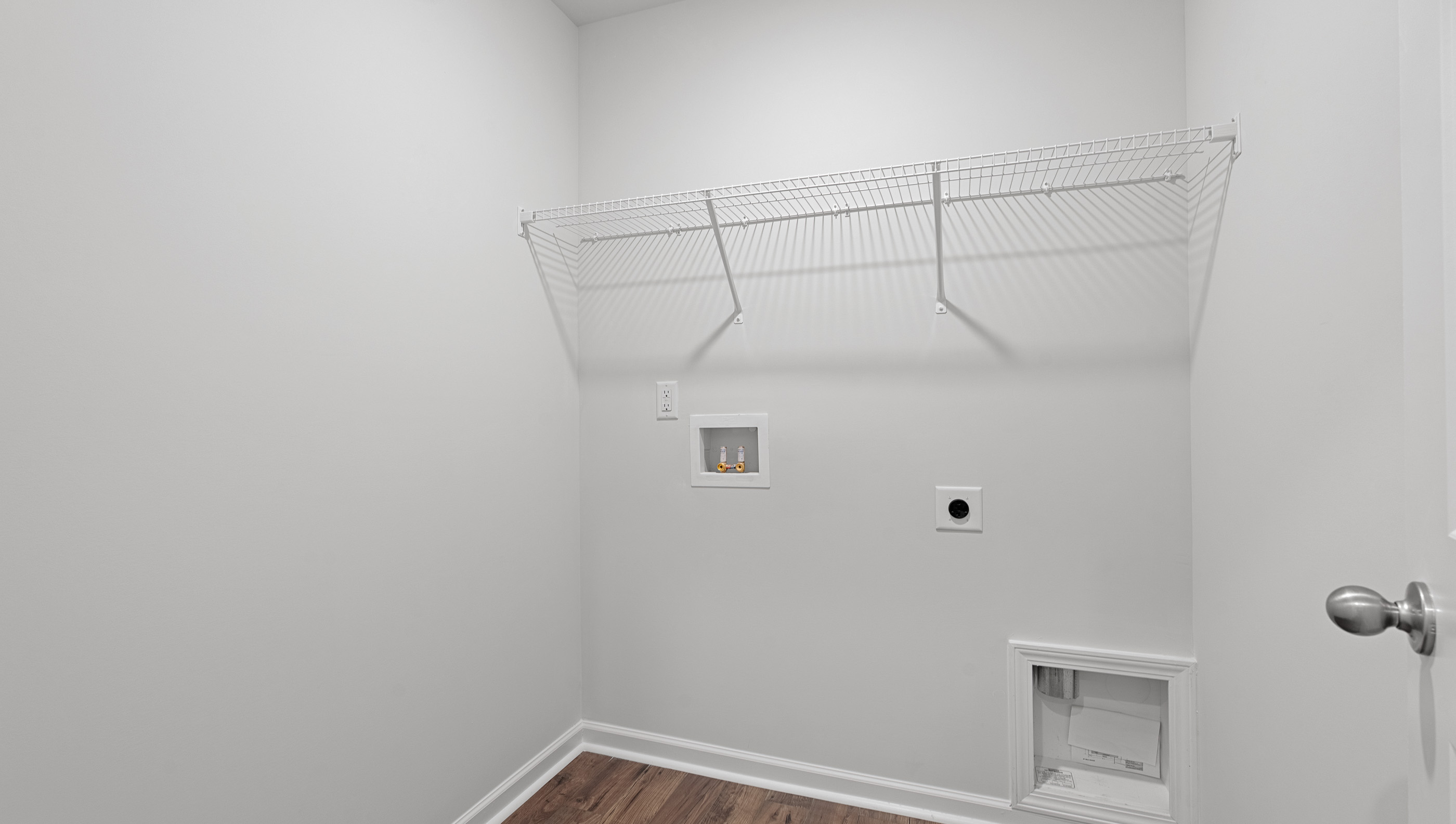 Walk in laundry room.